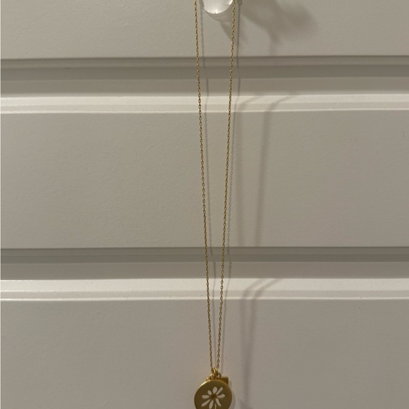Madewell Gold Daisy Pendant Necklace - Picture 3 of 7
